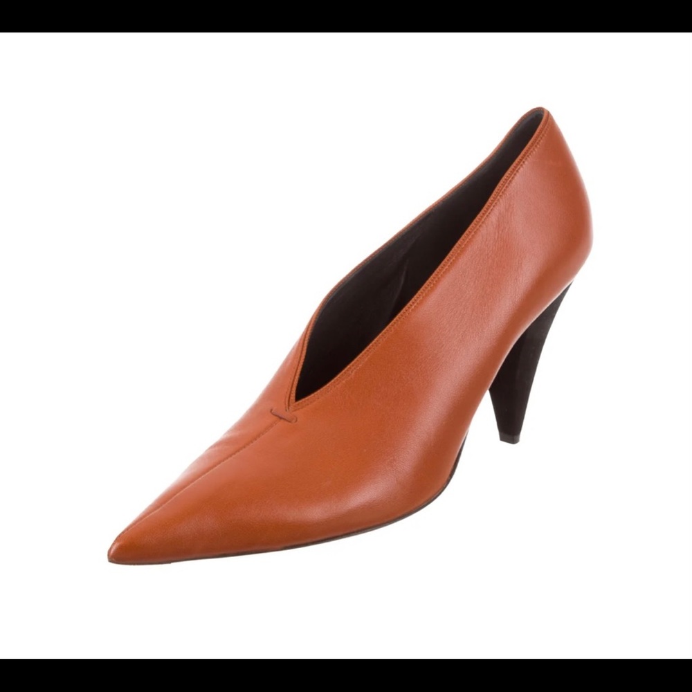 Celine Soft Leather Cone Heel V Neck Pump Size 10| IT 40